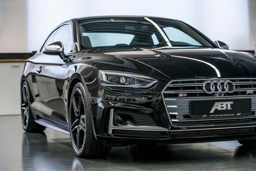 Детали интерьера Audi S5 Coupe by ABT 2017 года  (фото 8 из 8)